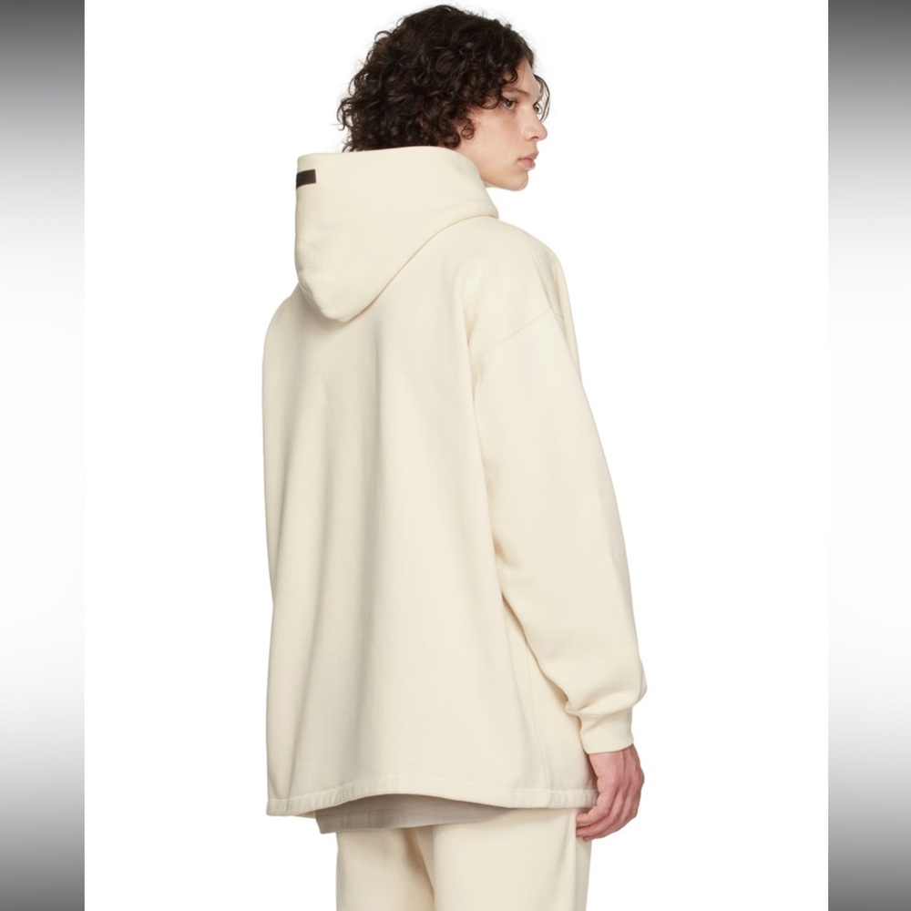 NWT Essentials Fear of God Relaxed Fit Hoodie Size Medium
